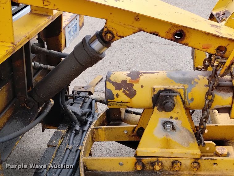 image for item DN6404 1994 Chevrolet Kodiak  dump truck