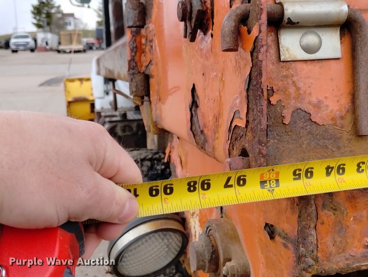 image for item DN6404 1994 Chevrolet Kodiak  dump truck