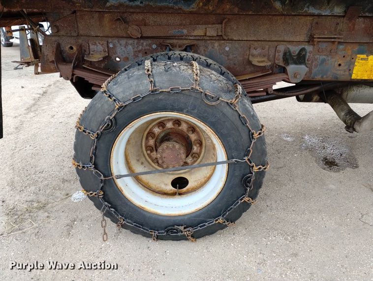 image for item DN6404 1994 Chevrolet Kodiak  dump truck