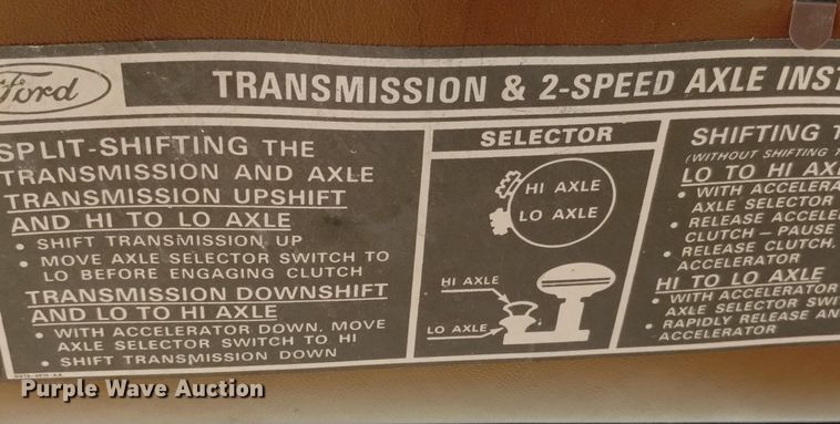 image for item DN6410 1981 Ford F700  bucket truck