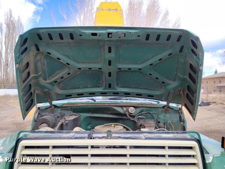 image for item DN6410 1981 Ford F700  bucket truck