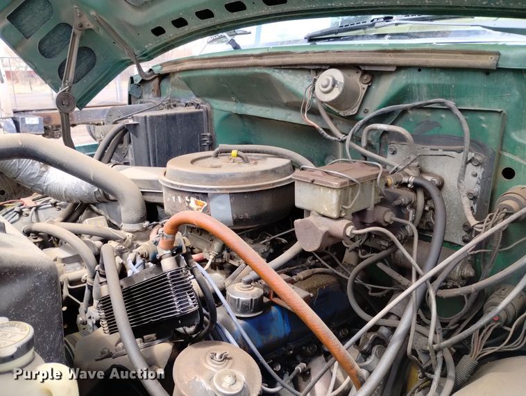 image for item DN6410 1981 Ford F700  bucket truck