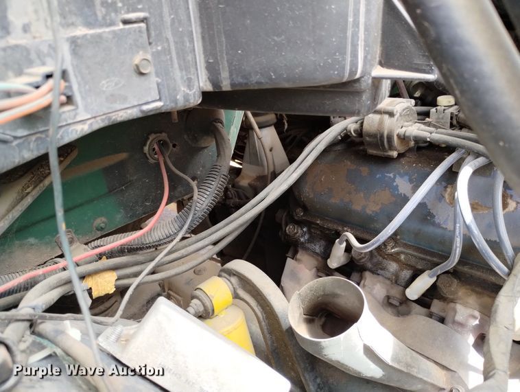 image for item DN6410 1981 Ford F700  bucket truck