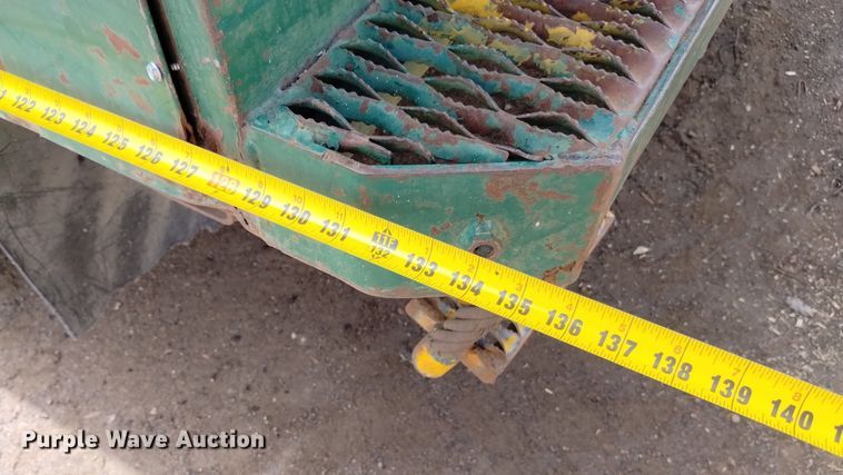 image for item DN6410 1981 Ford F700  bucket truck