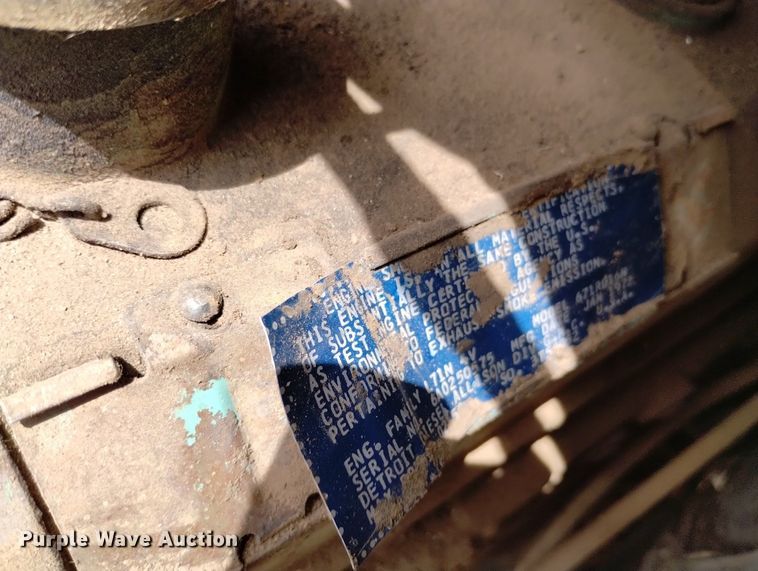 image for item DN6411 1972 GMC 9500  truck cab and chassis