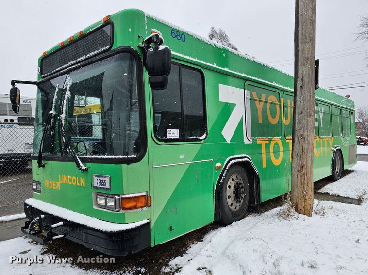 image for item DO4221 2006 Gillig G29B102N4  transit bus