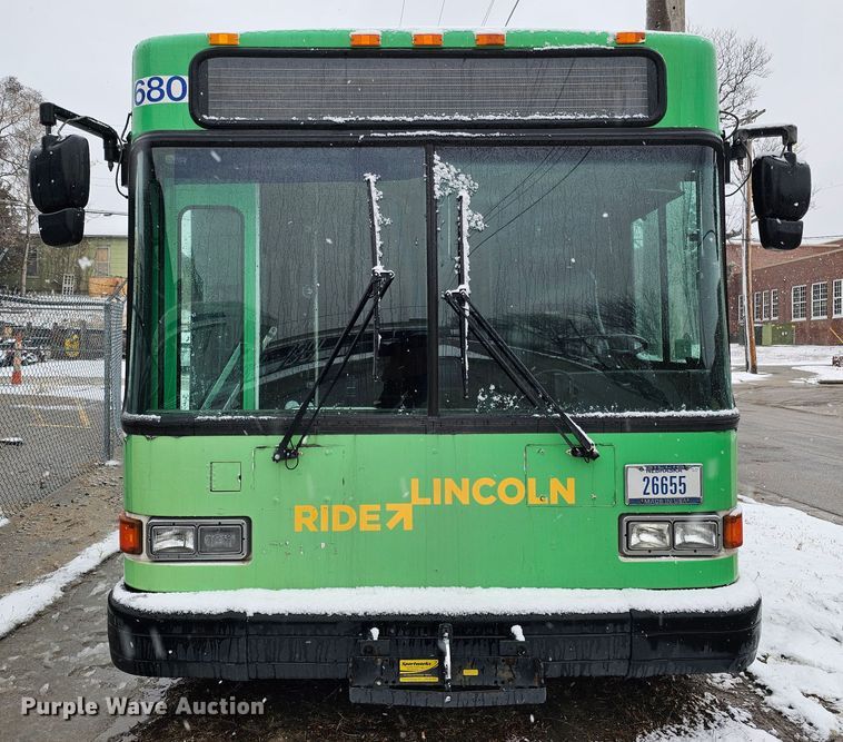 image for item DO4221 2006 Gillig G29B102N4  transit bus