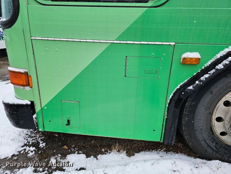 image for item DO4221 2006 Gillig G29B102N4  transit bus