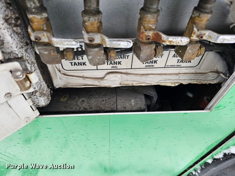 image for item DO4221 2006 Gillig G29B102N4  transit bus