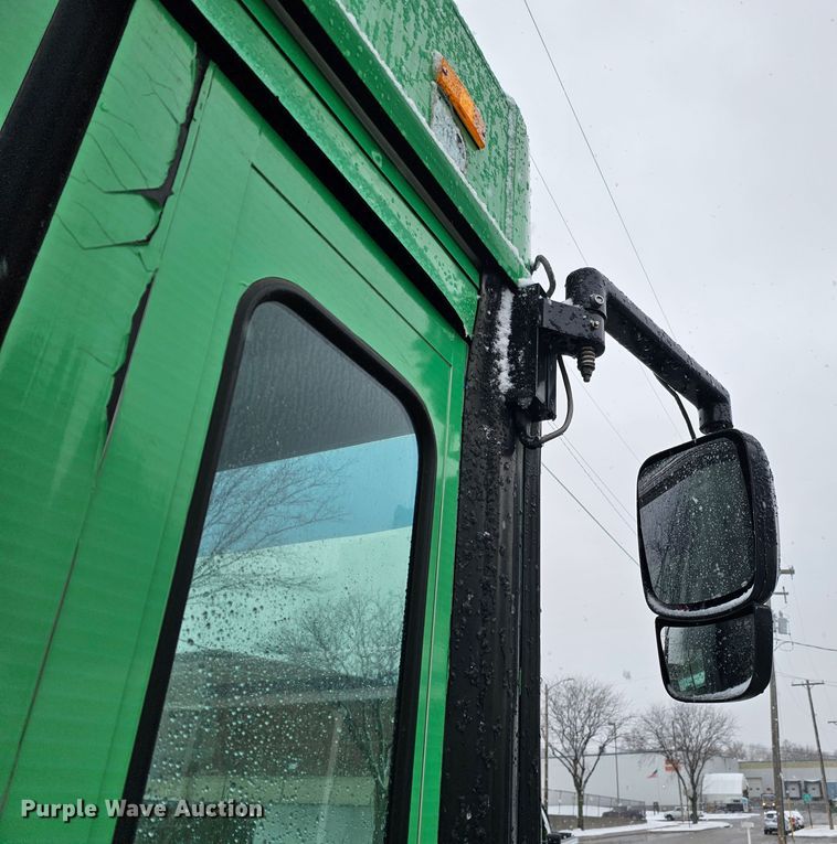 image for item DO4221 2006 Gillig G29B102N4  transit bus