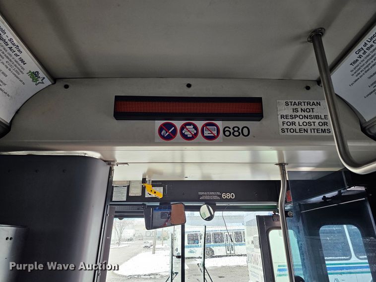 image for item DO4221 2006 Gillig G29B102N4  transit bus