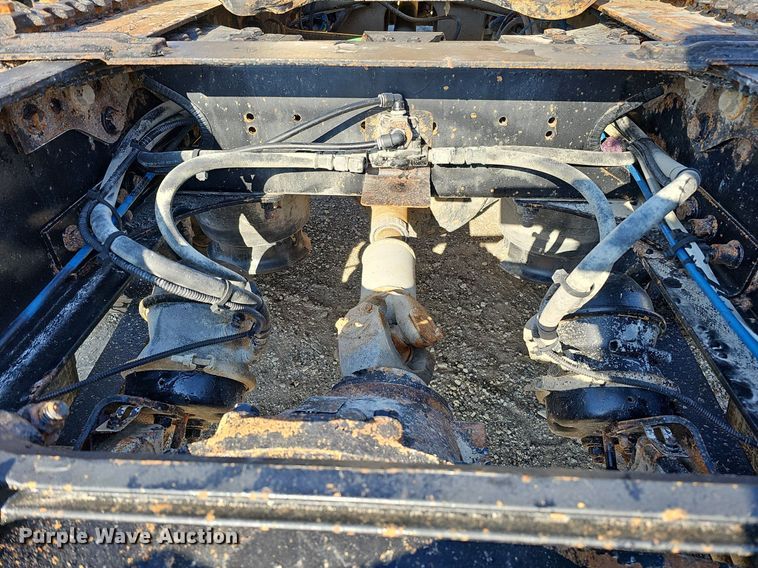 image for item DO4286 2007 Freightliner Columbia 120  semi truck