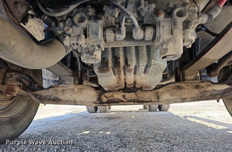 image for item DO4286 2007 Freightliner Columbia 120  semi truck