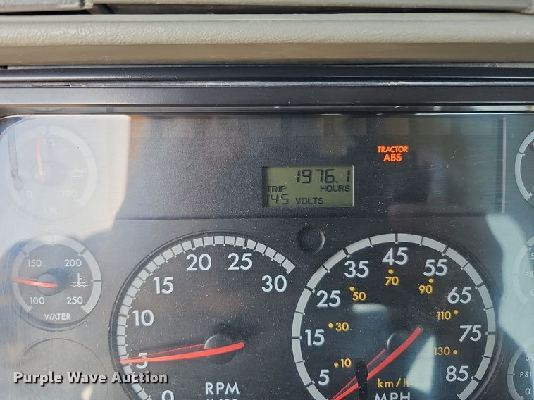 image for item DO4286 2007 Freightliner Columbia 120  semi truck