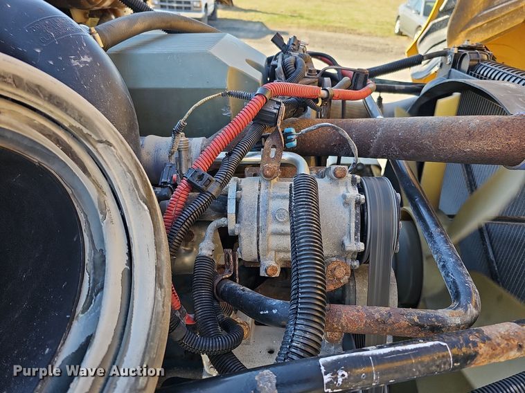 image for item DO4286 2007 Freightliner Columbia 120  semi truck