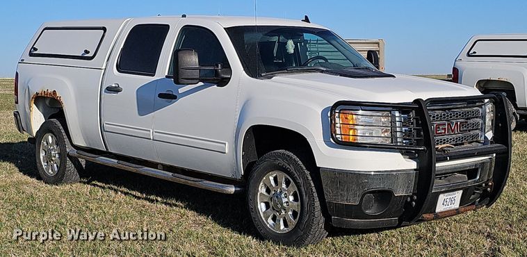 image for item DO4287 2013 GMC Sierra 2500 SLE  Crew Cab pickup truck