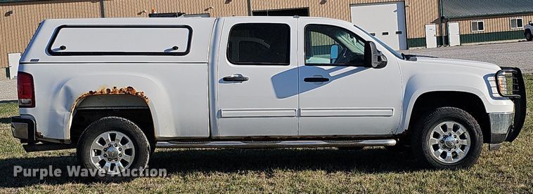 image for item DO4287 2013 GMC Sierra 2500 SLE  Crew Cab pickup truck