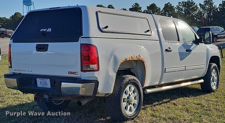 image for item DO4287 2013 GMC Sierra 2500 SLE  Crew Cab pickup truck