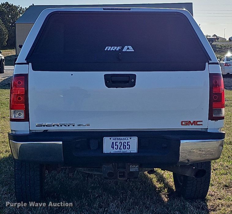 image for item DO4287 2013 GMC Sierra 2500 SLE  Crew Cab pickup truck