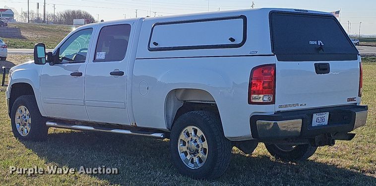 image for item DO4287 2013 GMC Sierra 2500 SLE  Crew Cab pickup truck