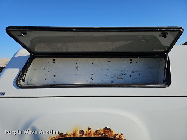 image for item DO4287 2013 GMC Sierra 2500 SLE  Crew Cab pickup truck