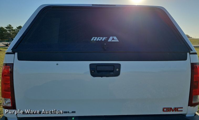 image for item DO4287 2013 GMC Sierra 2500 SLE  Crew Cab pickup truck