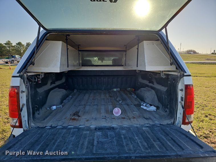 image for item DO4287 2013 GMC Sierra 2500 SLE  Crew Cab pickup truck