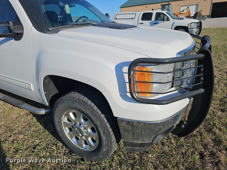 image for item DO4287 2013 GMC Sierra 2500 SLE  Crew Cab pickup truck