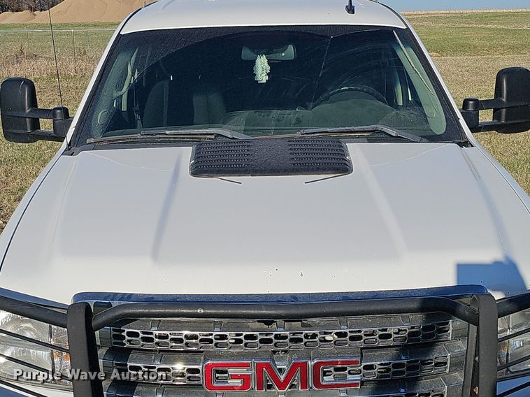image for item DO4287 2013 GMC Sierra 2500 SLE  Crew Cab pickup truck