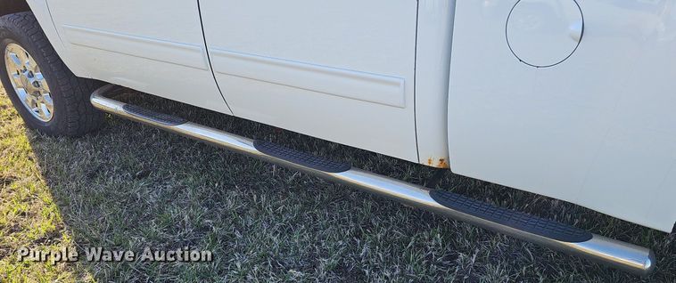 image for item DO4287 2013 GMC Sierra 2500 SLE  Crew Cab pickup truck