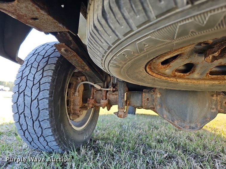 image for item DO4287 2013 GMC Sierra 2500 SLE  Crew Cab pickup truck