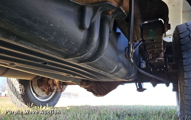 image for item DO4287 2013 GMC Sierra 2500 SLE  Crew Cab pickup truck