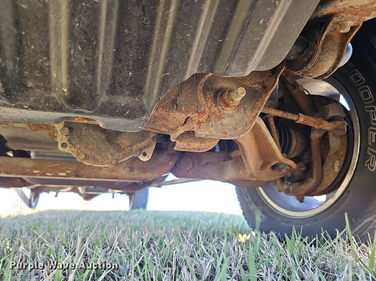 image for item DO4287 2013 GMC Sierra 2500 SLE  Crew Cab pickup truck