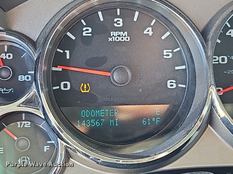 image for item DO4287 2013 GMC Sierra 2500 SLE  Crew Cab pickup truck