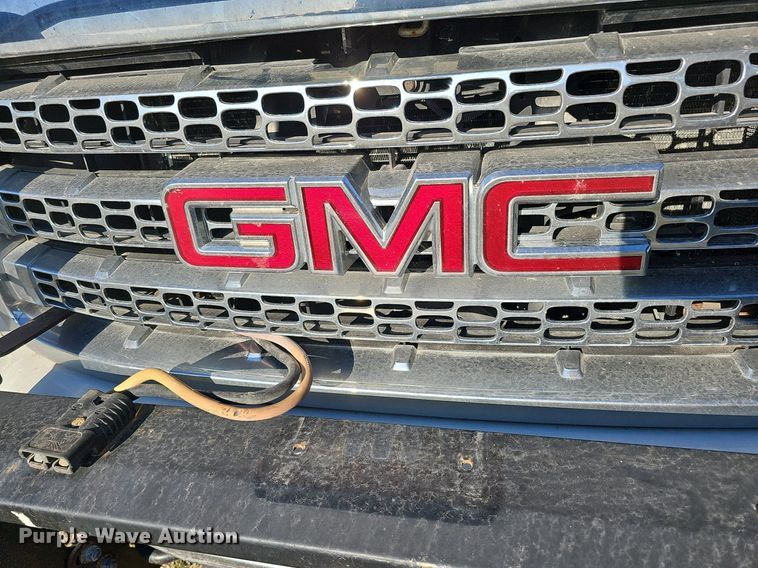 image for item DO4287 2013 GMC Sierra 2500 SLE  Crew Cab pickup truck