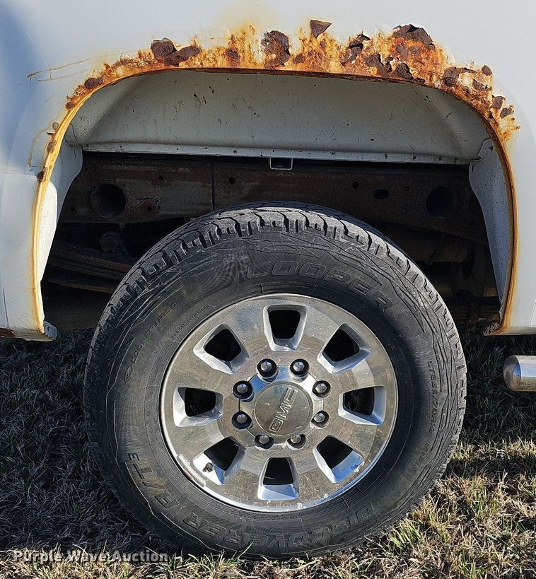 image for item DO4287 2013 GMC Sierra 2500 SLE  Crew Cab pickup truck