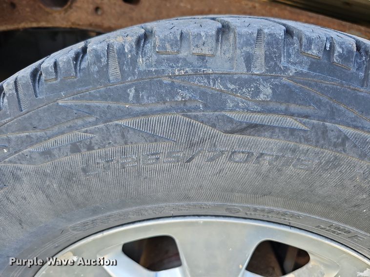 image for item DO4287 2013 GMC Sierra 2500 SLE  Crew Cab pickup truck