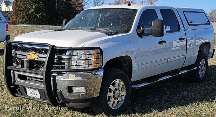 image for item DO4288 2013 Chevrolet Silverado 2500HD LT  Crew Cab pickup truck