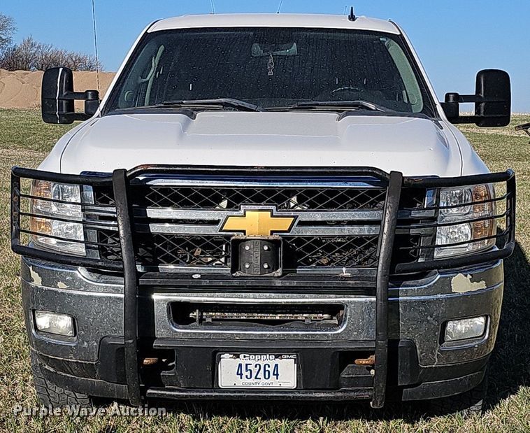 image for item DO4288 2013 Chevrolet Silverado 2500HD LT  Crew Cab pickup truck
