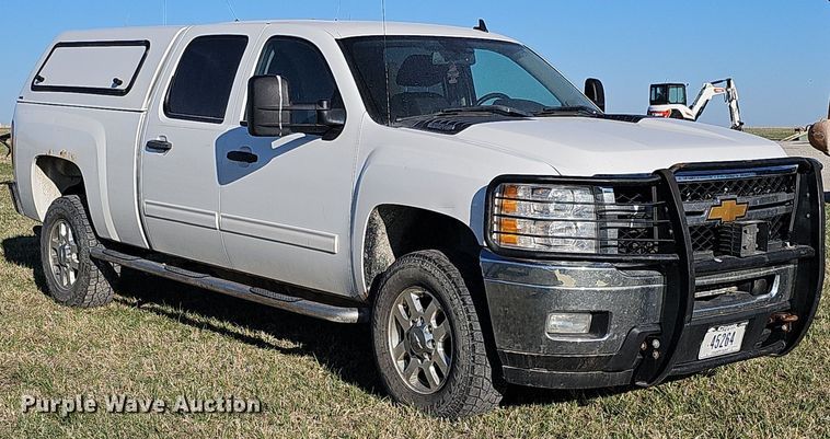 image for item DO4288 2013 Chevrolet Silverado 2500HD LT  Crew Cab pickup truck