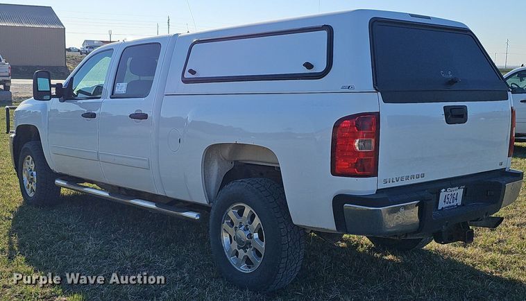 image for item DO4288 2013 Chevrolet Silverado 2500HD LT  Crew Cab pickup truck