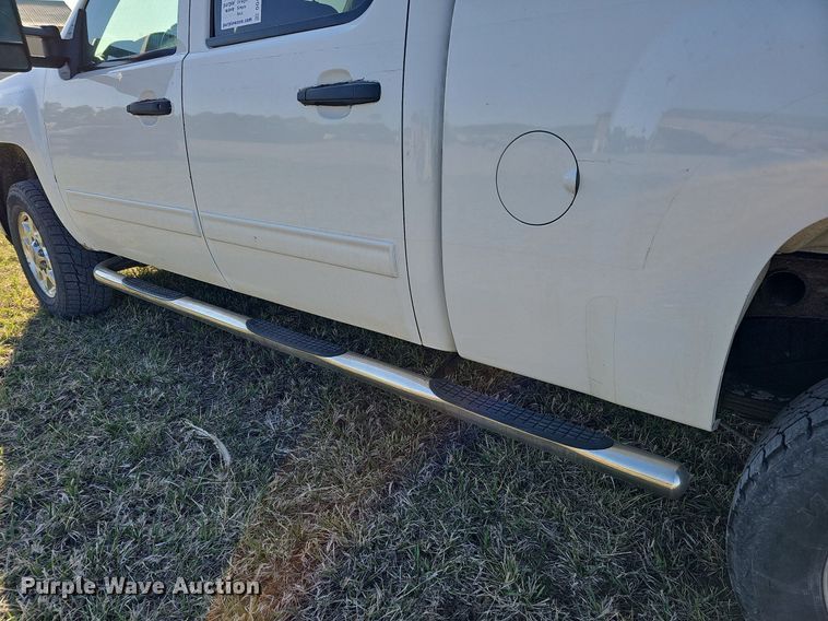 image for item DO4288 2013 Chevrolet Silverado 2500HD LT  Crew Cab pickup truck