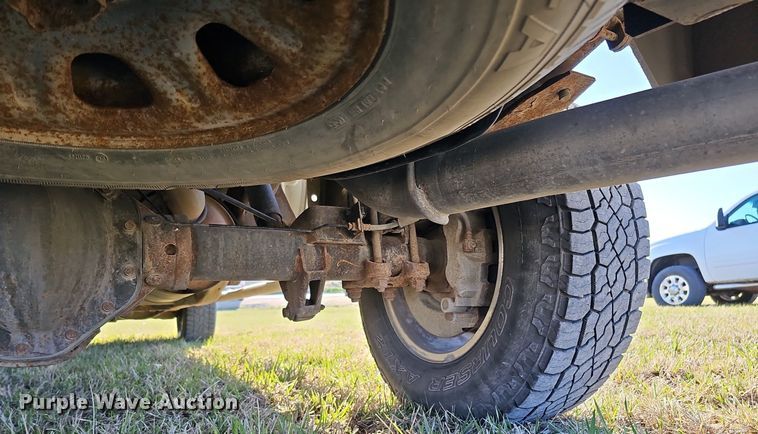 image for item DO4288 2013 Chevrolet Silverado 2500HD LT  Crew Cab pickup truck