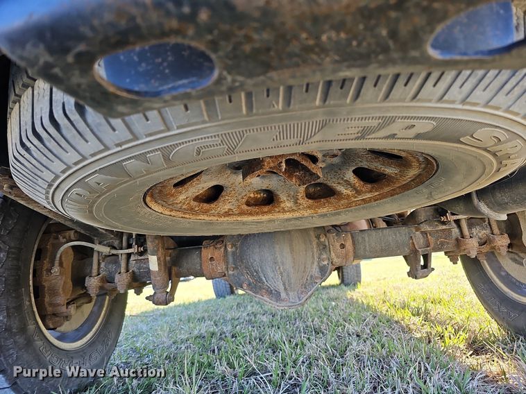 image for item DO4288 2013 Chevrolet Silverado 2500HD LT  Crew Cab pickup truck