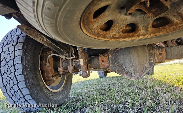 image for item DO4288 2013 Chevrolet Silverado 2500HD LT  Crew Cab pickup truck