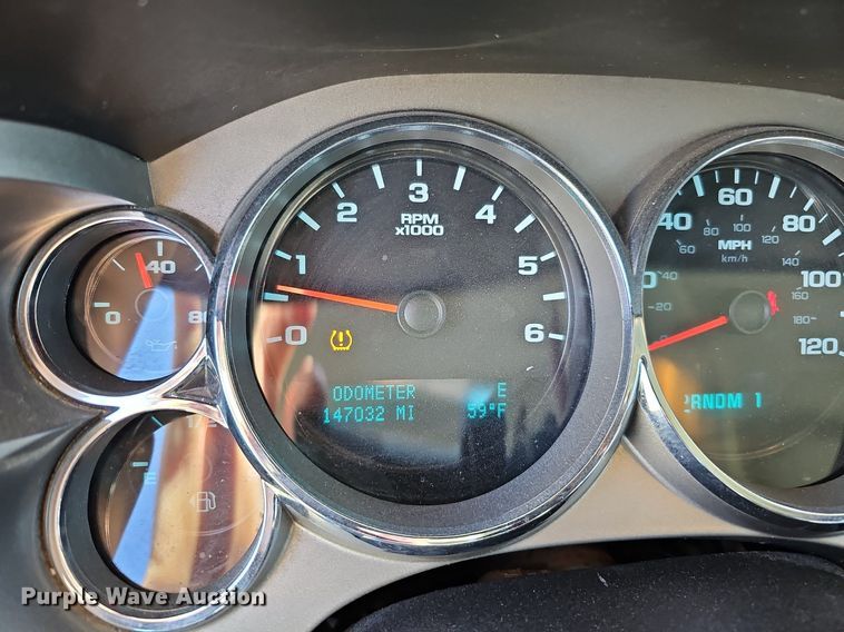 image for item DO4288 2013 Chevrolet Silverado 2500HD LT  Crew Cab pickup truck