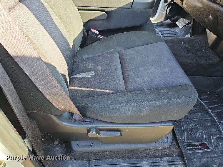 image for item DO4288 2013 Chevrolet Silverado 2500HD LT  Crew Cab pickup truck