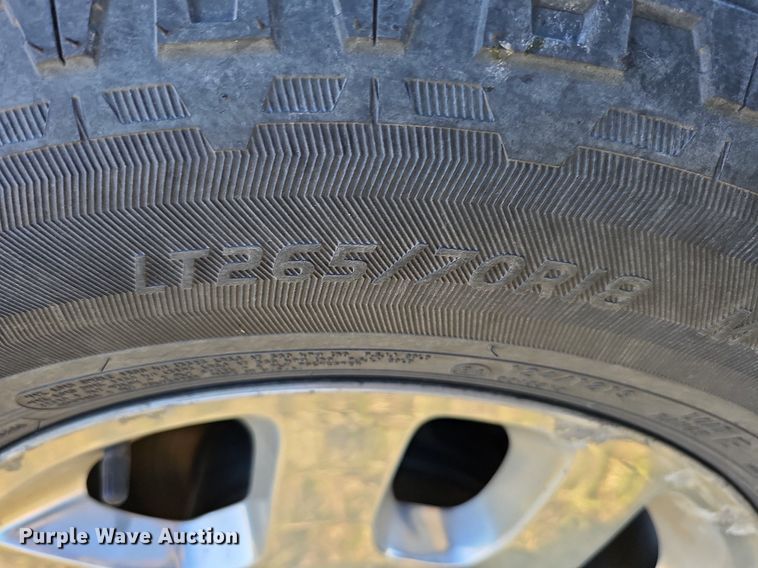 image for item DO4288 2013 Chevrolet Silverado 2500HD LT  Crew Cab pickup truck