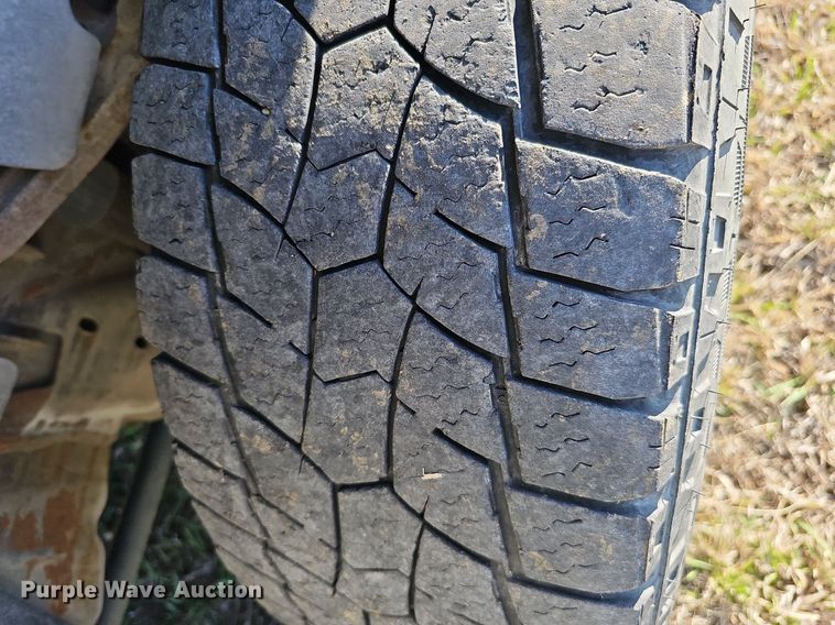 image for item DO4288 2013 Chevrolet Silverado 2500HD LT  Crew Cab pickup truck