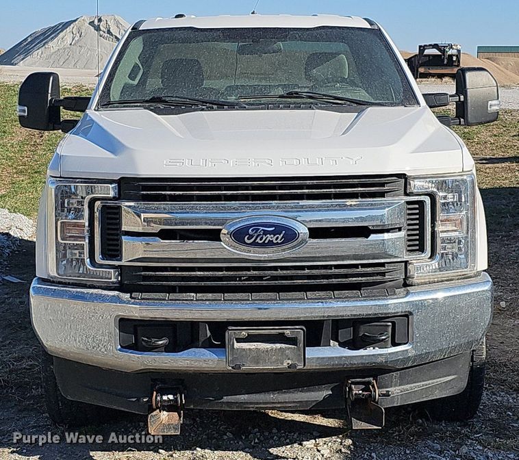 image for item DO4290 2017 Ford F250 Super Duty XLT  pickup truck